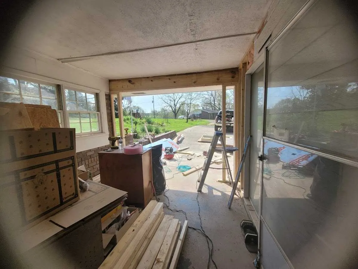 Air movers and dehumidifier for Water Mitigation Services in Rancho Santa Margarita